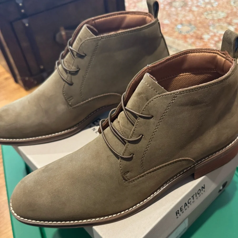 Kenneth Cole Reaction stylish chukka